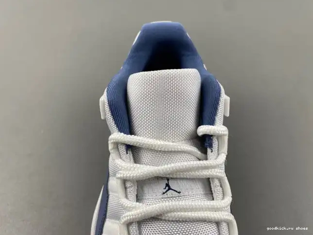 Jordan FV5104-104 Retro Midnight 11 Low (2024) Navy 0615